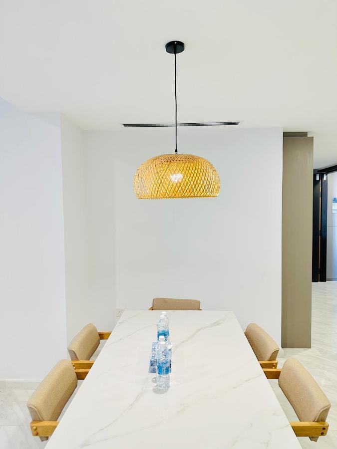 Eaton Service Apartment At Klcc Kuala Lumpur Exteriör bild