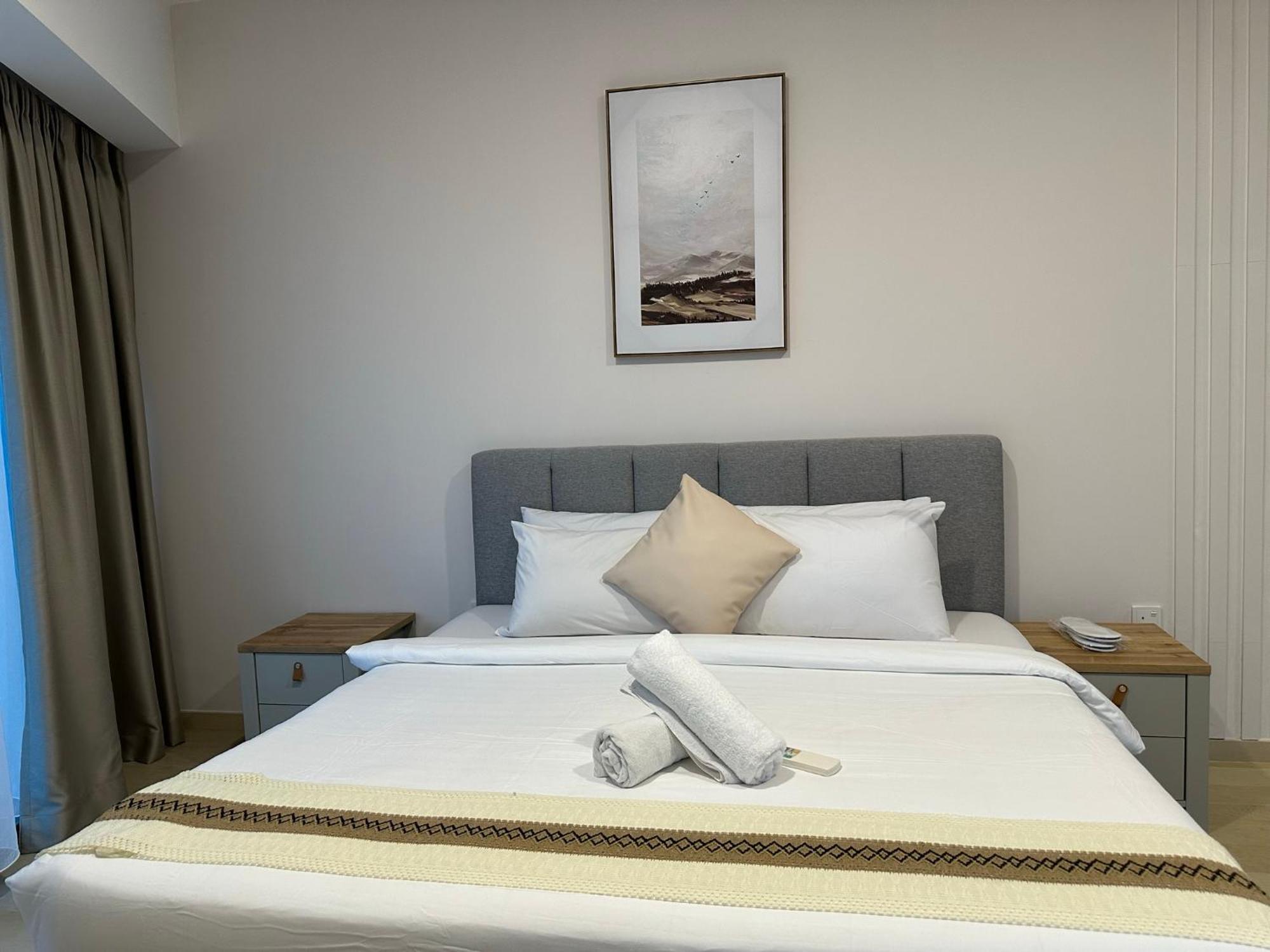 Eaton Service Apartment At Klcc Kuala Lumpur Exteriör bild
